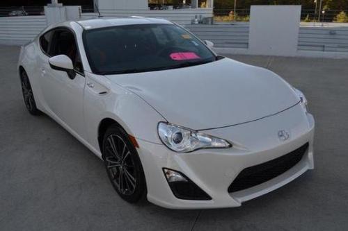 Photo Image Gallery & Touchup Paint: Scion Frs in Whiteout    (37J)  YEARS: 2013-2013