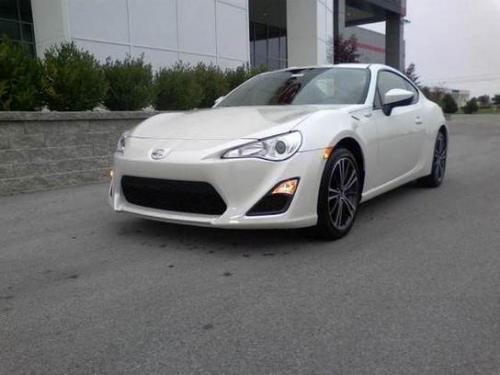 Photo Image Gallery & Touchup Paint: Scion Frs in Whiteout    (37J)  YEARS: 2013-2013