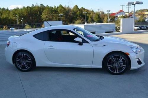 Photo Image Gallery & Touchup Paint: Scion Frs in Whiteout    (37J)  YEARS: 2013-2013