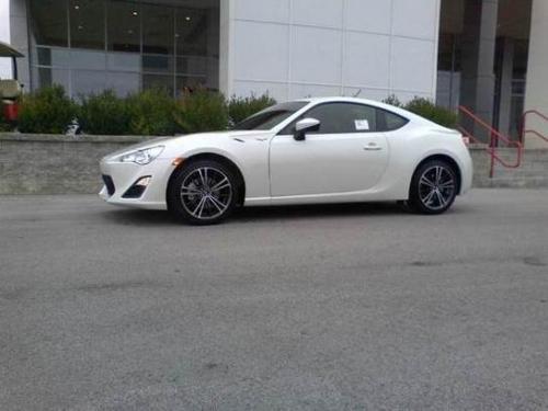 Photo Image Gallery & Touchup Paint: Scion Frs in Whiteout    (37J)  YEARS: 2013-2013