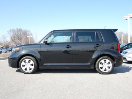 Photo Image Gallery & Touchup Paint: Scion XB in Black Sand Pearl  (209)  YEARS: 2008-2013