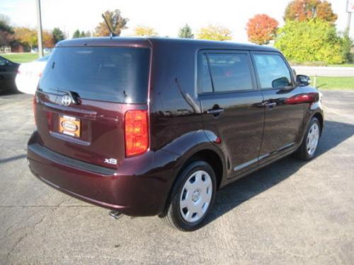 Photo Image Gallery & Touchup Paint: Scion XB in Sizzling Crimson Mica  (3R0)  YEARS: 2010-2013