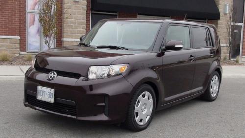 Photo Image Gallery & Touchup Paint: Scion XB in Sizzling Crimson Mica  (3R0)  YEARS: 2010-2013