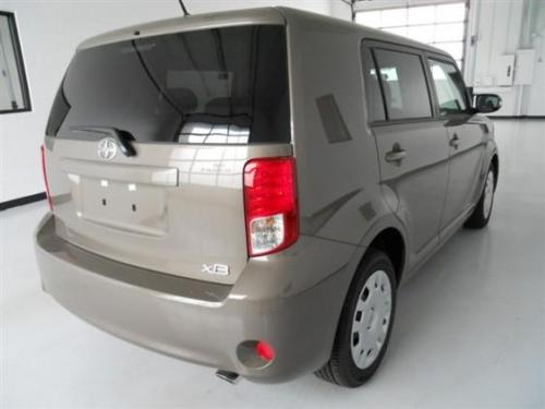 Photo Image Gallery & Touchup Paint: Scion XB in Army Rock Metallic  (4V0)  YEARS: 2011-2013