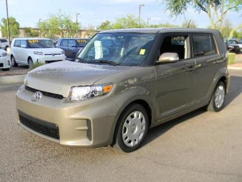 Photo Image Gallery & Touchup Paint: Scion XB in Army Rock Metallic  (4V0)  YEARS: 2011-2013