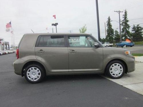 Photo Image Gallery & Touchup Paint: Scion XB in Army Rock Metallic  (4V0)  YEARS: 2011-2013