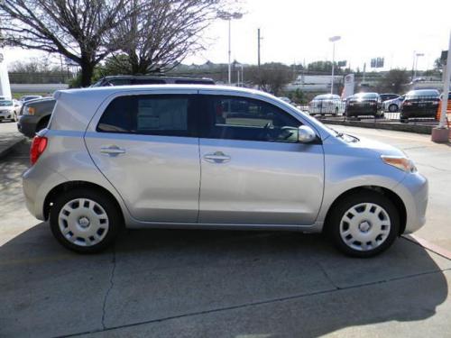 Photo Image Gallery & Touchup Paint: Scion XD in Classic Silver Metallic  (1F7)  YEARS: 2011-2013