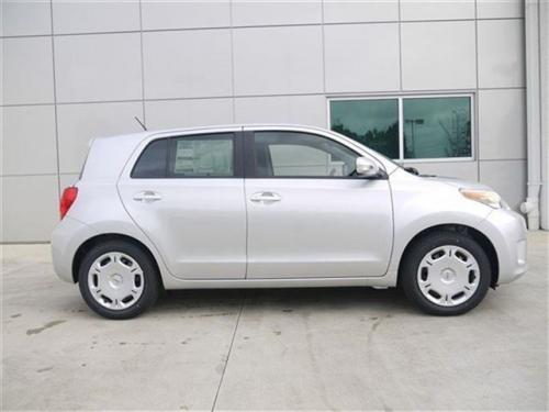 Photo Image Gallery & Touchup Paint: Scion XD in Classic Silver Metallic  (1F7)  YEARS: 2011-2013