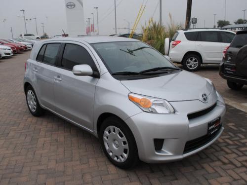 Photo Image Gallery & Touchup Paint: Scion XD in Classic Silver Metallic  (1F7)  YEARS: 2011-2013