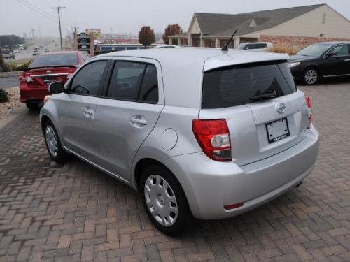 Photo Image Gallery & Touchup Paint: Scion XD in Classic Silver Metallic  (1F7)  YEARS: 2011-2013