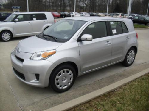 Photo Image Gallery & Touchup Paint: Scion XD in Classic Silver Metallic  (1F7)  YEARS: 2011-2013