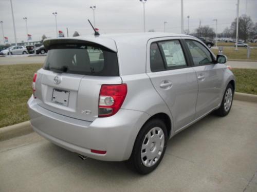 Photo Image Gallery & Touchup Paint: Scion XD in Classic Silver Metallic  (1F7)  YEARS: 2011-2013