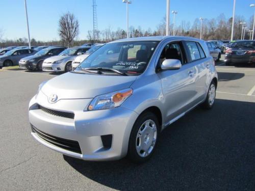 Photo Image Gallery & Touchup Paint: Scion XD in Classic Silver Metallic  (1F7)  YEARS: 2011-2013