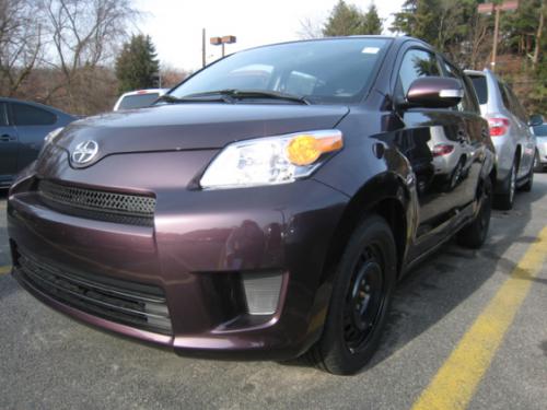 Photo Image Gallery & Touchup Paint: Scion XD in Black Currant Metallic  (9AH)  YEARS: 2010-2013