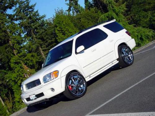 Photo Image Gallery & Touchup Paint: Toyota Sequoia in Natural White   (056)  YEARS: 2001-2006