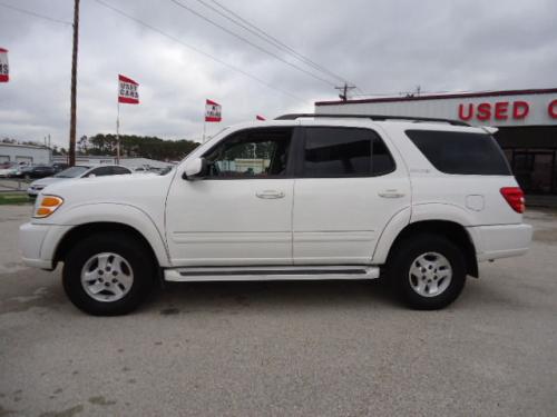 Photo Image Gallery & Touchup Paint: Toyota Sequoia in Natural White   (056)  YEARS: 2001-2006
