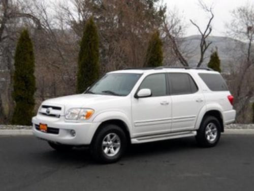 Photo Image Gallery & Touchup Paint: Toyota Sequoia in Natural White   (056)  YEARS: 2001-2006