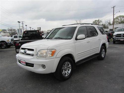 Photo Image Gallery & Touchup Paint: Toyota Sequoia in Natural White   (056)  YEARS: 2001-2006
