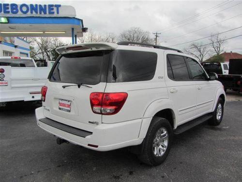 Photo Image Gallery & Touchup Paint: Toyota Sequoia in Natural White   (056)  YEARS: 2001-2006