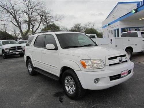 Photo Image Gallery & Touchup Paint: Toyota Sequoia in Natural White   (056)  YEARS: 2001-2006