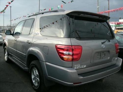 Photo Image Gallery & Touchup Paint: Toyota Sequoia in Thunder Gray Metallic  (1C7)  YEARS: 2001-2002