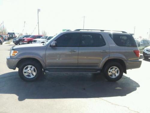 Photo Image Gallery & Touchup Paint: Toyota Sequoia in Thunder Gray Metallic  (1C7)  YEARS: 2001-2002