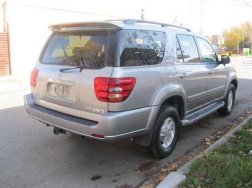 Photo Image Gallery & Touchup Paint: Toyota Sequoia in Thunder Gray Metallic  (1C7)  YEARS: 2001-2002