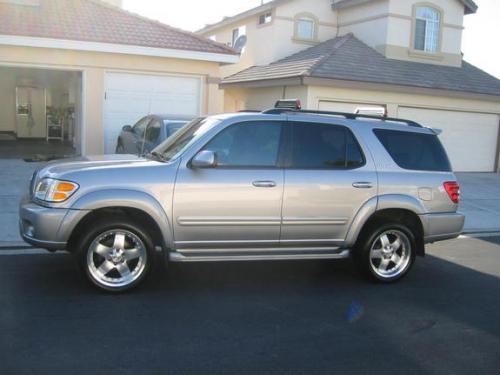 Photo Image Gallery & Touchup Paint: Toyota Sequoia in Silver Sky Metallic  (1D6)  YEARS: 2001-2007