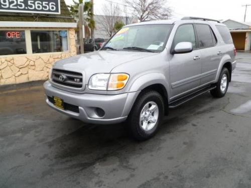 Photo Image Gallery & Touchup Paint: Toyota Sequoia in Silver Sky Metallic  (1D6)  YEARS: 2001-2007