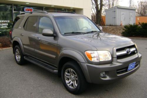 Photo Image Gallery & Touchup Paint: Toyota Sequoia in Phantom Gray Pearl  (1E3)  YEARS: 2003-2007