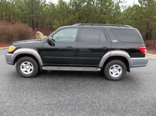 Photo Image Gallery: Toyota Sequoia in Black On Thunder Gray (202A)  YEARS: -