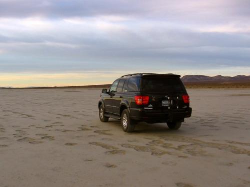 Photo Image Gallery & Touchup Paint: Toyota Sequoia in Black    (202)  YEARS: 2001-2007