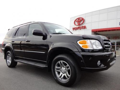 Photo Image Gallery & Touchup Paint: Toyota Sequoia in Black    (202)  YEARS: 2001-2007