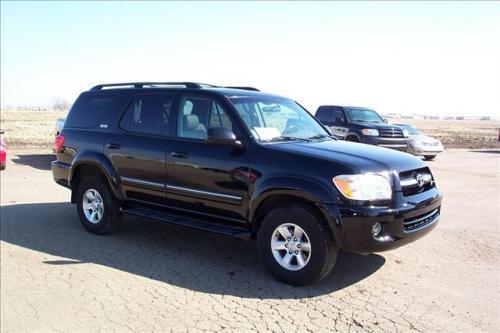 Photo Image Gallery & Touchup Paint: Toyota Sequoia in Black    (202)  YEARS: 2001-2007