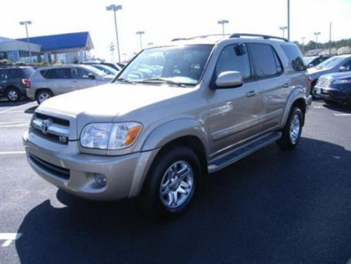 Photo Image Gallery & Touchup Paint: Toyota Sequoia in Desert Sand Mica  (4Q2)  YEARS: 2005-2007