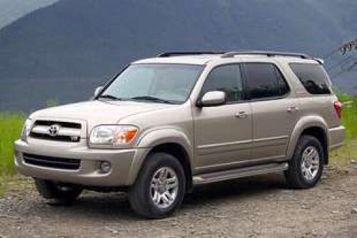 Photo Image Gallery & Touchup Paint: Toyota Sequoia in Desert Sand Mica  (4Q2)  YEARS: 2005-2007