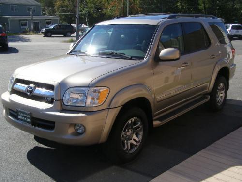 Photo Image Gallery & Touchup Paint: Toyota Sequoia in Desert Sand Mica  (4Q2)  YEARS: 2005-2007