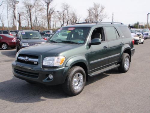 Photo Image Gallery & Touchup Paint: Toyota Sequoia in Timberland Mica   (6T8)  YEARS: 2006-2007