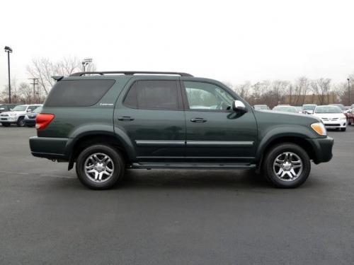 Photo Image Gallery & Touchup Paint: Toyota Sequoia in Timberland Mica   (6T8)  YEARS: 2006-2007