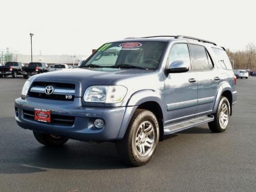 Photo Image Gallery & Touchup Paint: Toyota Sequoia in Blue Steel Metallic  (8J7)  YEARS: 2005-2007