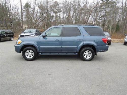 Photo Image Gallery & Touchup Paint: Toyota Sequoia in Blue Steel Metallic  (8J7)  YEARS: 2005-2007