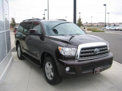 Photo Image Gallery & Touchup Paint: Toyota Sequoia in Sizzling Crimson Mica  (3R0)  YEARS: 2012-2013