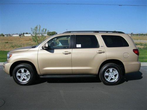 Photo Image Gallery & Touchup Paint: Toyota Sequoia in Sandy Beach Metallic  (4T8)  YEARS: 2010-2013