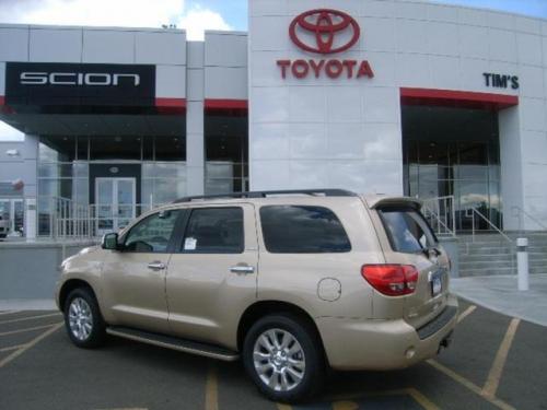 Photo Image Gallery & Touchup Paint: Toyota Sequoia in Sandy Beach Metallic  (4T8)  YEARS: 2010-2013