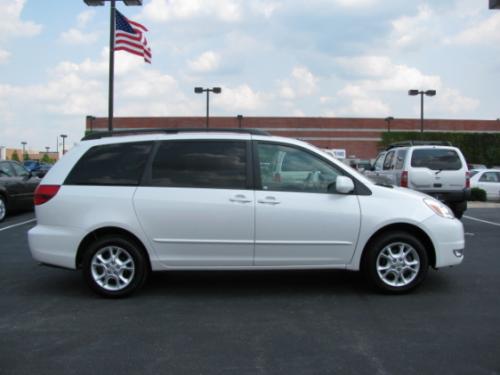 Photo Image Gallery & Touchup Paint: Toyota Sienna in Arctic Frost Pearl  (071)  YEARS: 2004-2008
