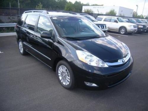 Photo Image Gallery & Touchup Paint: Toyota Sienna in Black    (202)  YEARS: 2008-2010