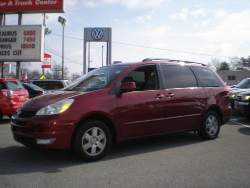 Photo Image Gallery & Touchup Paint: Toyota Sienna in Salsa Red Pearl  (3Q3)  YEARS: 2004-2010