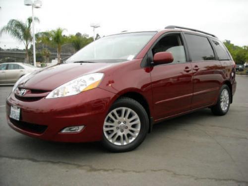 Photo Image Gallery & Touchup Paint: Toyota Sienna in Salsa Red Pearl  (3Q3)  YEARS: 2004-2010