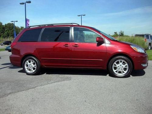 Photo Image Gallery & Touchup Paint: Toyota Sienna in Salsa Red Pearl  (3Q3)  YEARS: 2004-2010