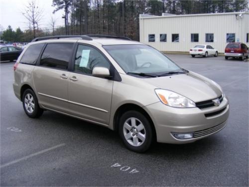 Photo Image Gallery & Touchup Paint: Toyota Sienna in Desert Sand Mica  (4Q2)  YEARS: 2004-2010